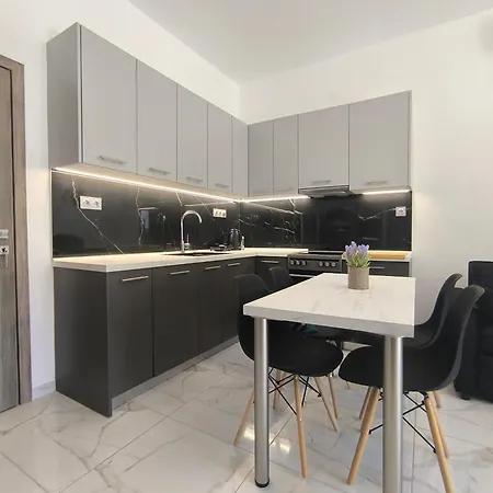 Rael - Free Parking Apartment Kateríni